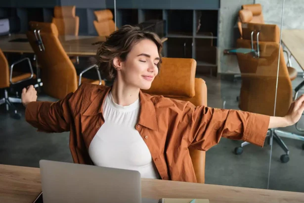A A3Data Abriu Vaga para ANALISTA DE DADOS 100% Home Office!, A Casas Bahia Abriu Vaga para ANALISTA SUPORTE TÉCNICO 100% Home Office!, Exercícios e Alongamentos Essenciais para Quem Trabalha em Home Office Um Guia Completo para Saúde e Produtividade