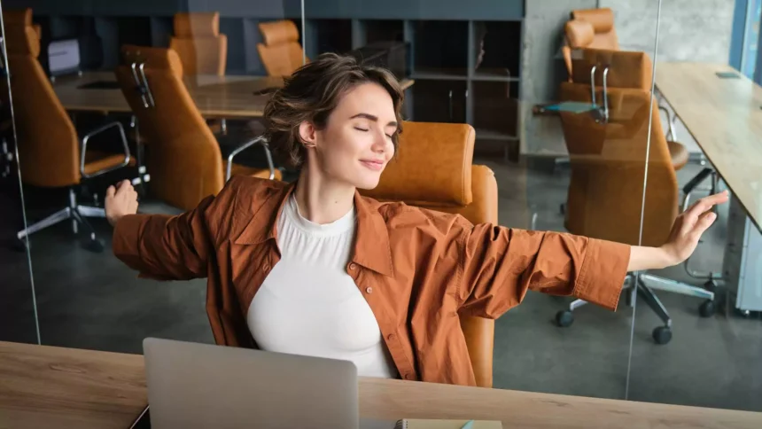 A A3Data Abriu Vaga para ANALISTA DE DADOS 100% Home Office!, A Casas Bahia Abriu Vaga para ANALISTA SUPORTE TÉCNICO 100% Home Office!, Exercícios e Alongamentos Essenciais para Quem Trabalha em Home Office Um Guia Completo para Saúde e Produtividade